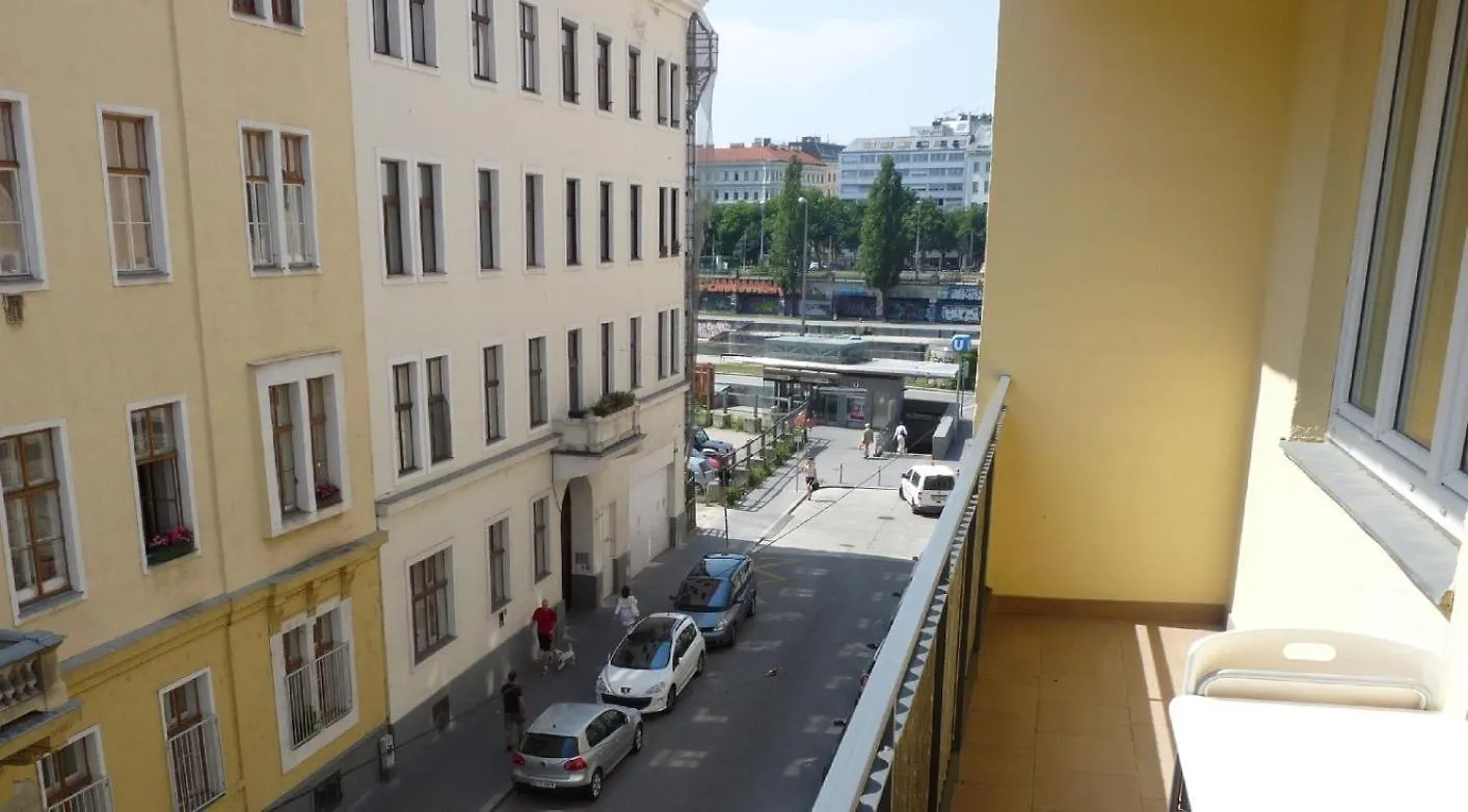 Ferienwohnung Marie Vienne 0*,